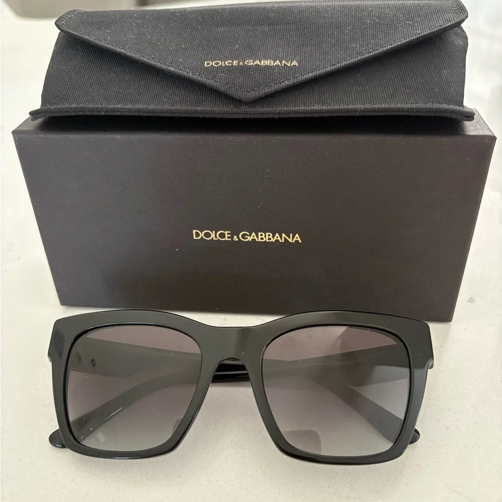 Dolce & Gabbana Sunglasses - Picture 5 of 6